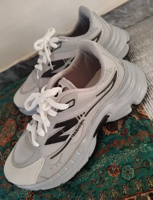 اسپرت|کیف، کفش، کمربند|تربت جام, حافظ|دیوار