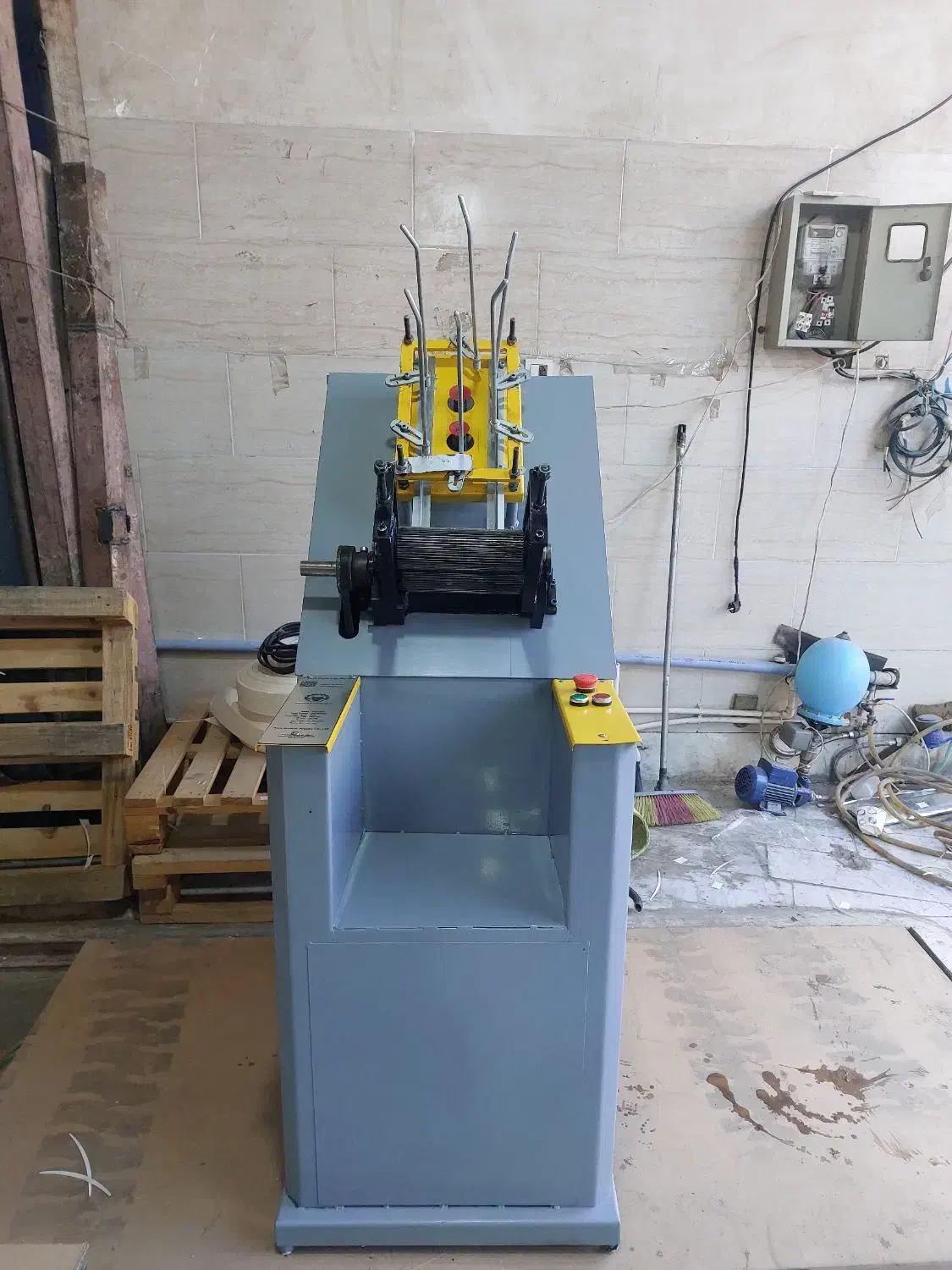 دستگاه کرکره کن دوجداره اتوماتیک|ماشینآلات صنعتی|قدس, شهرقدس|دیوار