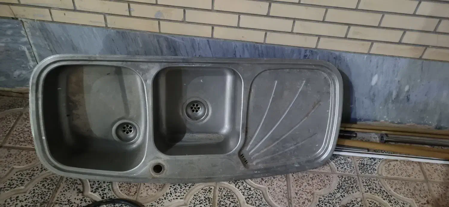 سینک سالم|مصالح و تجهیزات ساختمان|اصفهان, خواجه عمید|دیوار