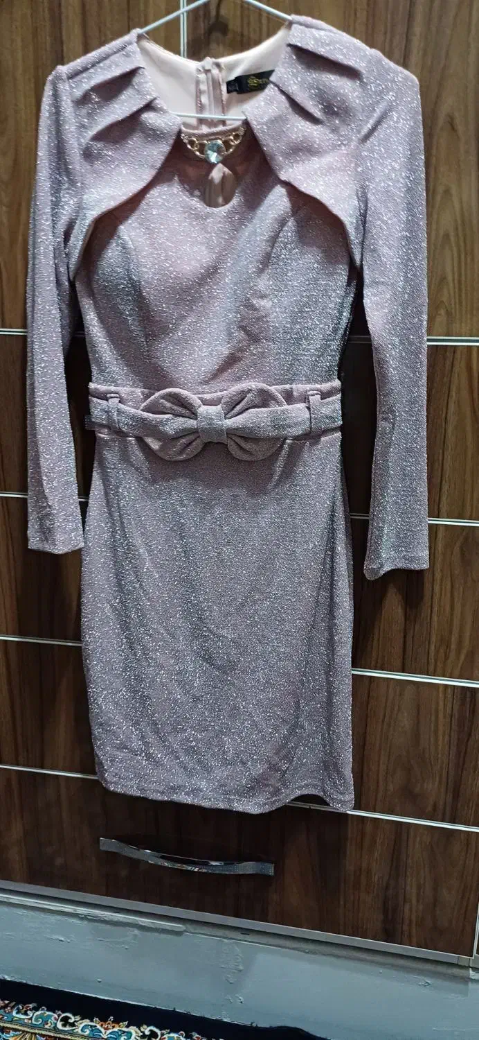 لباس|لباس|الشتر, |دیوار