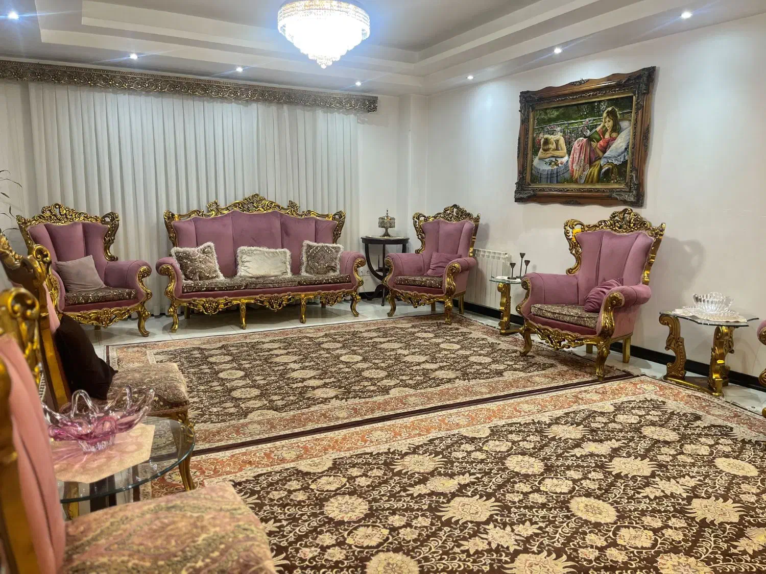 مبل سلطنتی و فرش فرهی|مبلمان خانگی و میز عسلی|ساری, |دیوار