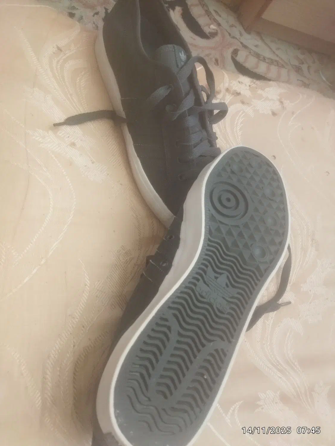 پوما ونیوبالانس و ادیداس|کیف، کفش، کمربند|مشهد, هفت تیر (نه دره)|دیوار