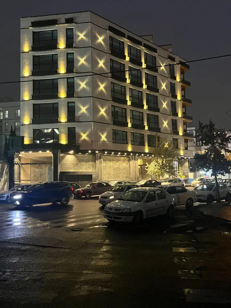 ۱۳۰متر کلید نخورده تاپ لوکیشن اداری.صادقیه|فروش دفتر کار، اتاق اداری، مطب|تهران, اباذر|دیوار