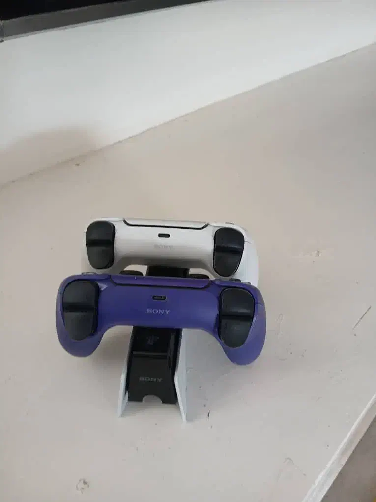 کنسول بازی پلی استیشن اسلیم با دسته اضافی|کنسول، بازی ویدئویی و آنلاین|تهران, نمایشگاه بین المللی|دیوار