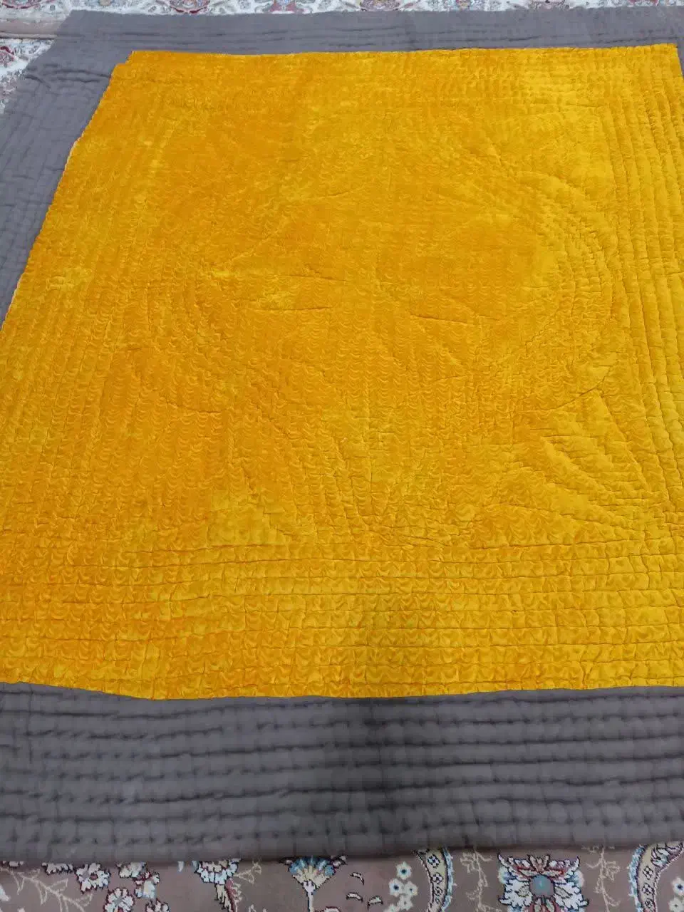 یک عدد لحاف دونفره مخمل عرض وطول۲در ۲و۲۰ سانت|سرویس روتختی|قم, شهرک امام حسن|دیوار