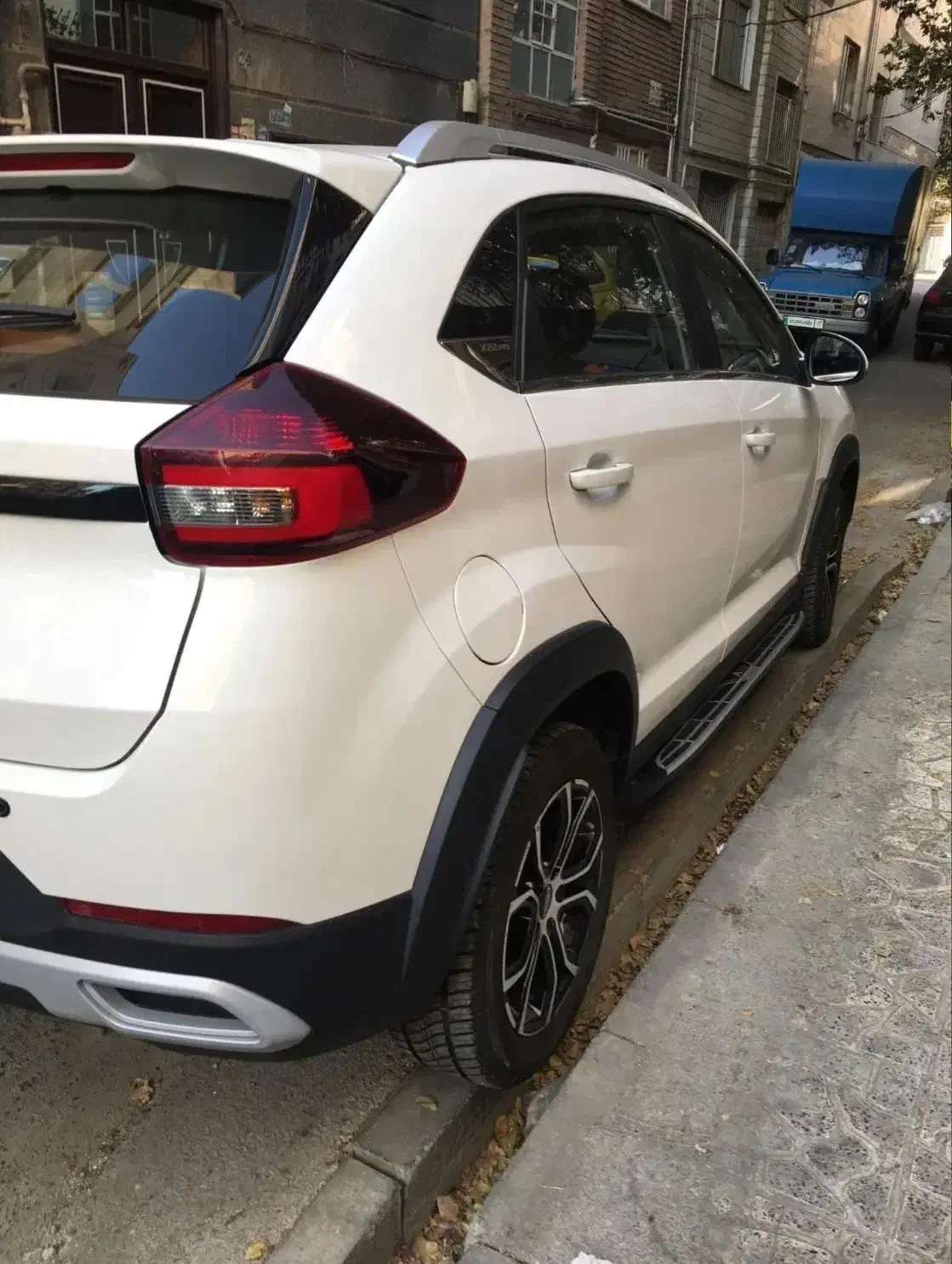 ایکس 22 پرو سفید،مدل ۱۴۰۲ فروش فوری|خودرو سواری و وانت|مشهد, پایین خیابان|دیوار