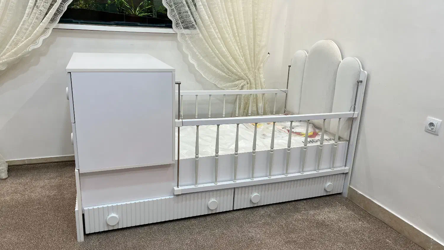 تخت خواب و تشک کودک و نوجوان دو منظوره|تخت و صندلی بچه|خرمشهر, |دیوار