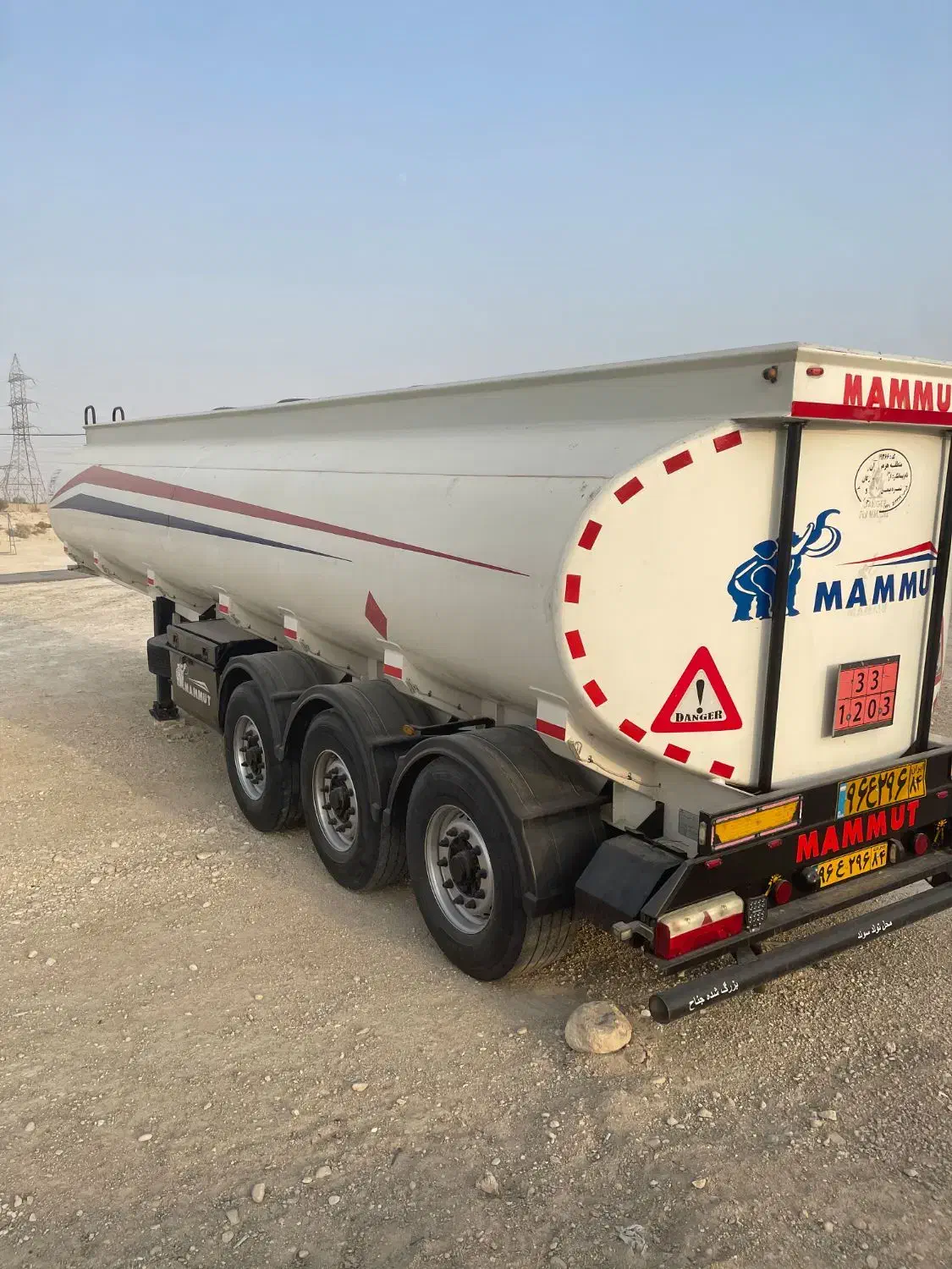 تانکر سوخت چهار مواد ماموت|خودرو سنگین|جناح, |دیوار