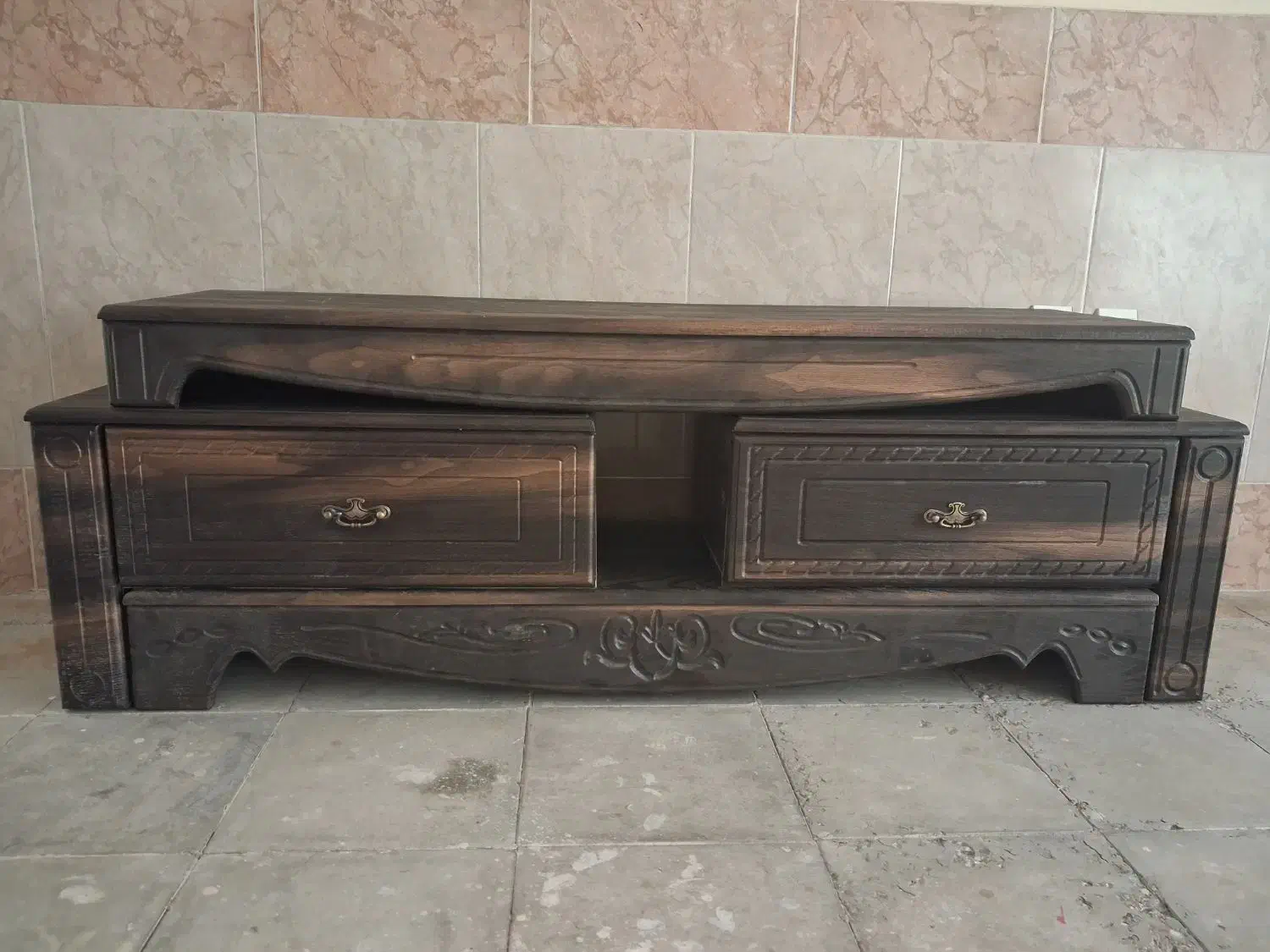 میز تلویزیون|میز تلویزیون|شاهین‌شهر, بنیاد ازدواج|دیوار