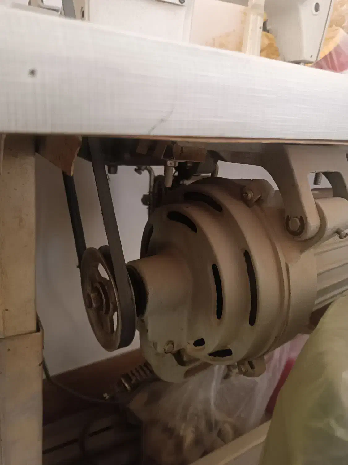 چرخ خیاطی صنعتی راسته دوز|چرخ خیاطی و ریسندگی|تربتحیدریه, بی بی حسنیه|دیوار