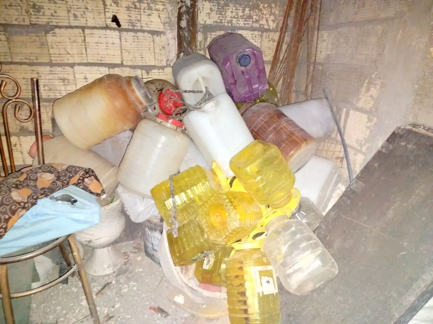 20 لیتری گلن و ظرف ترشی|ظروف نگهدارنده، پلاستیکی، یکبارمصرف|مشهد, شهید جنگی|دیوار