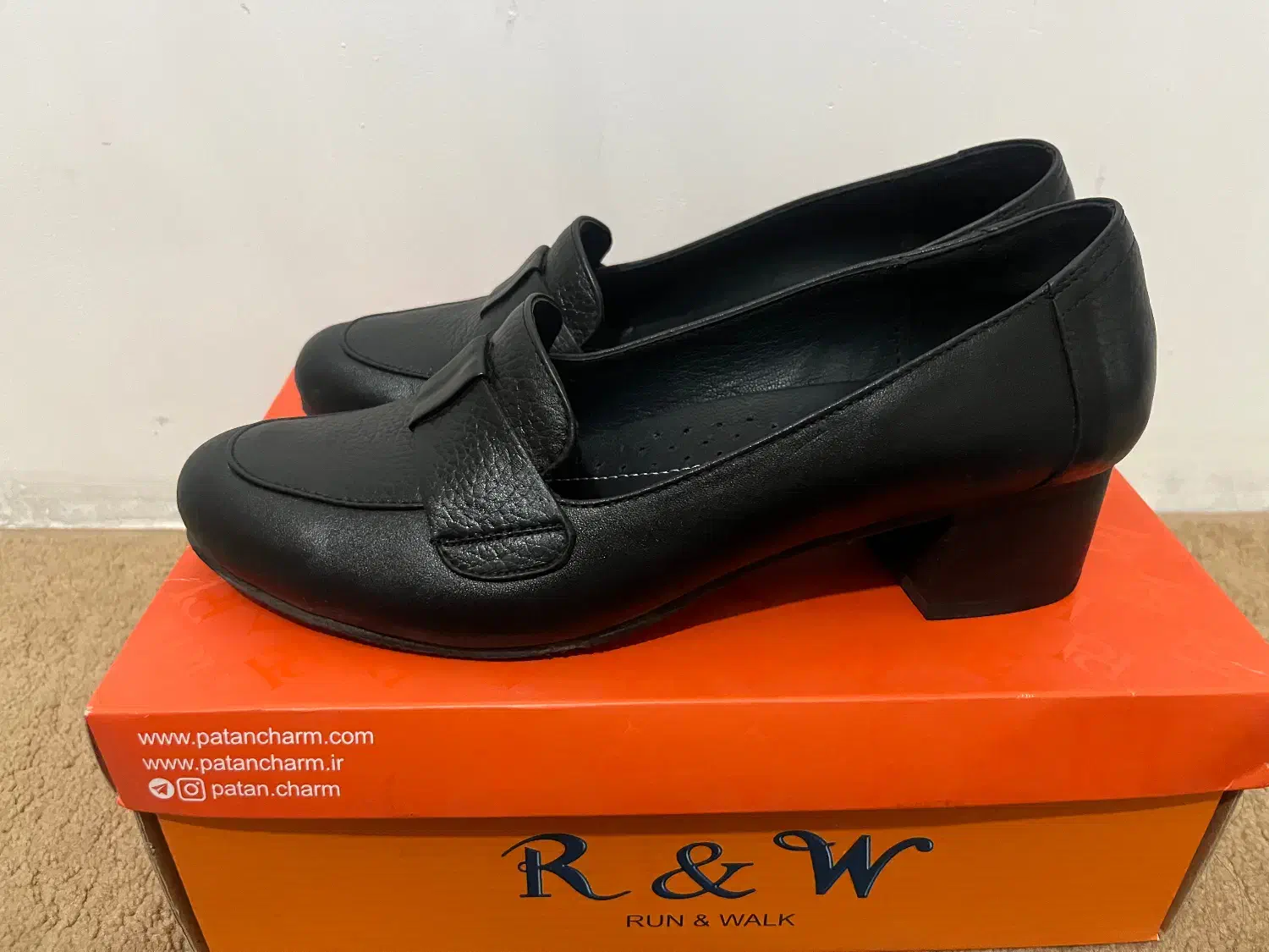 دو‌جفت کفش چرم طبیعی|کیف، کفش، کمربند|خرم‌آباد, |دیوار