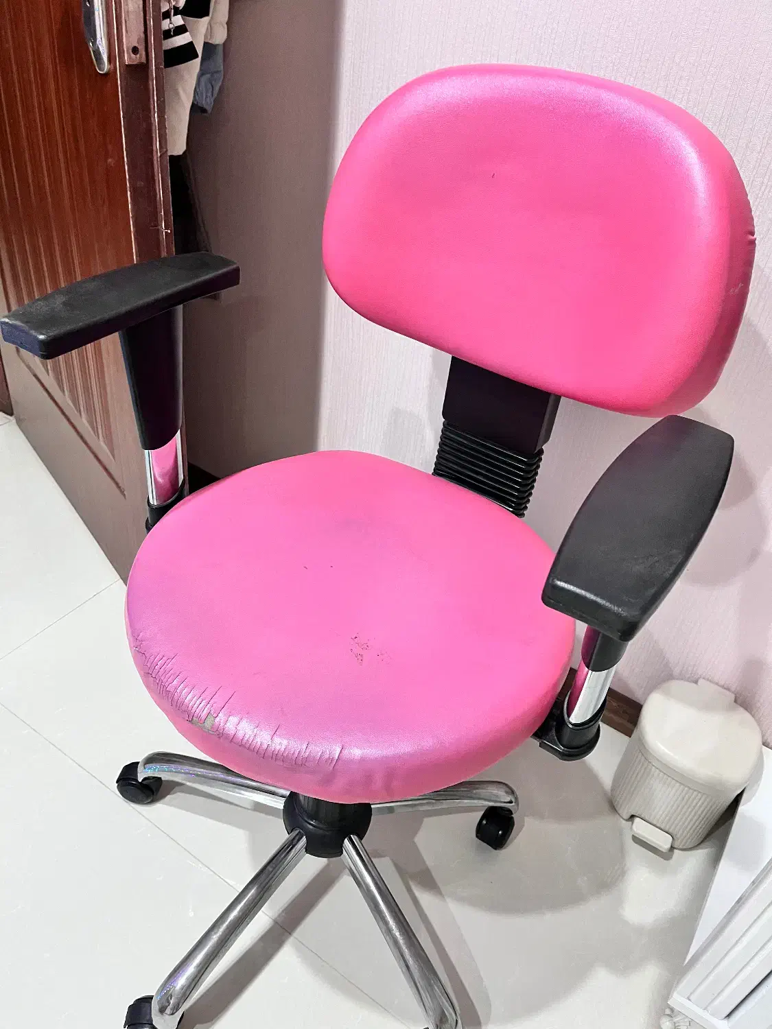 صندلی گردان سالم|صندلی و نیمکت|کرج, عظیمیه|دیوار