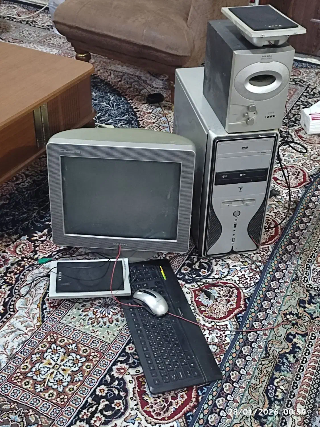 کامپیوتر قدیمی|رایانه رومیزی|زابل, |دیوار