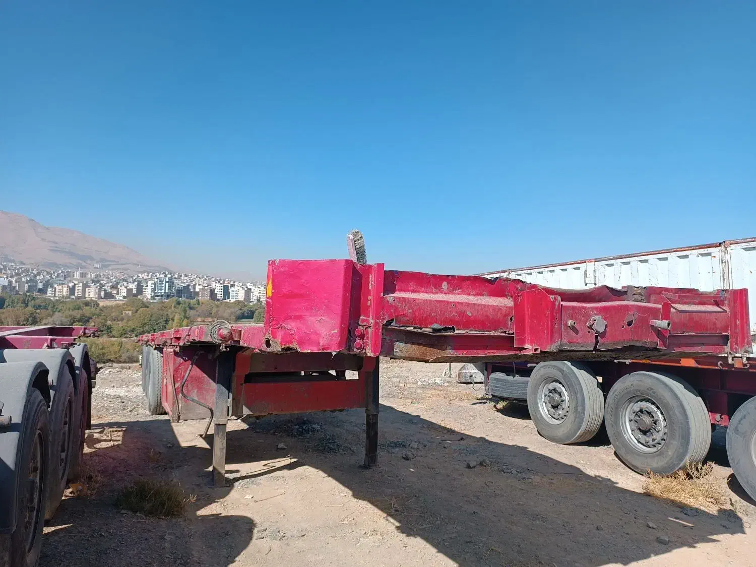 کفی تریلر سه محور دست ساز|خودرو سنگین|نسیم‌شهر, |دیوار