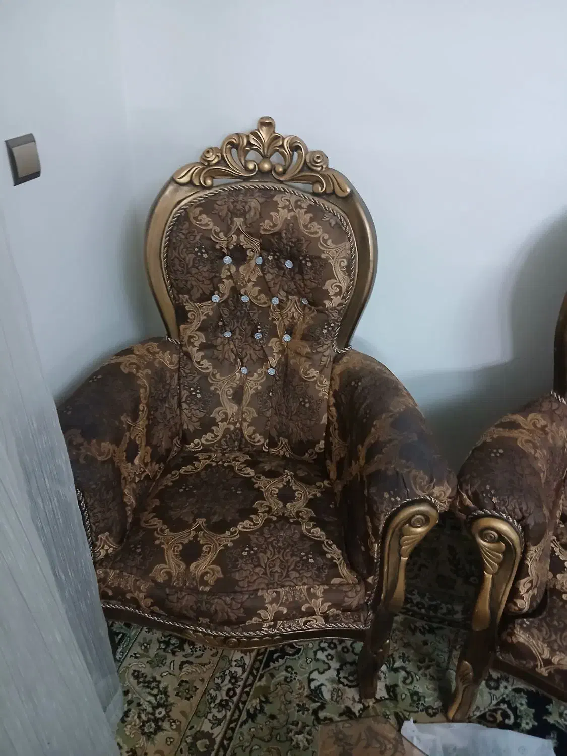 مبل سلطنتی ۹ نفره|مبلمان خانگی و میز عسلی|شاهین‌شهر, مخابرات (شهید بهشتی)|دیوار