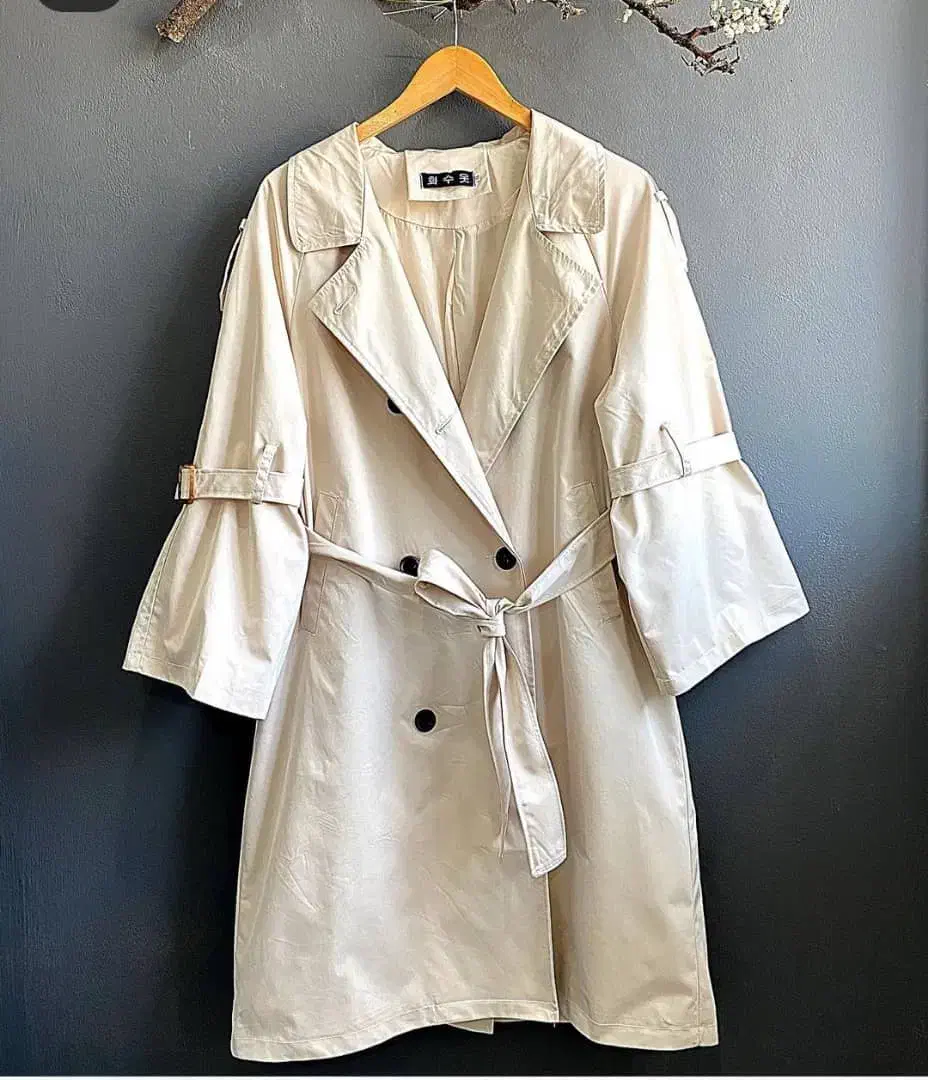 تاناکوراهرچی دوست داری|لباس|قدس, شهرقدس|دیوار