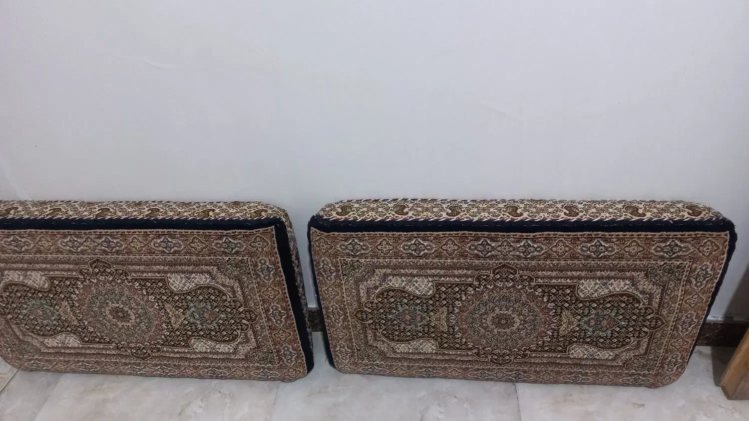 دو عدد پشتی تمیز سالم به شرط سلامت|پشتی|شاهدشهر, |دیوار