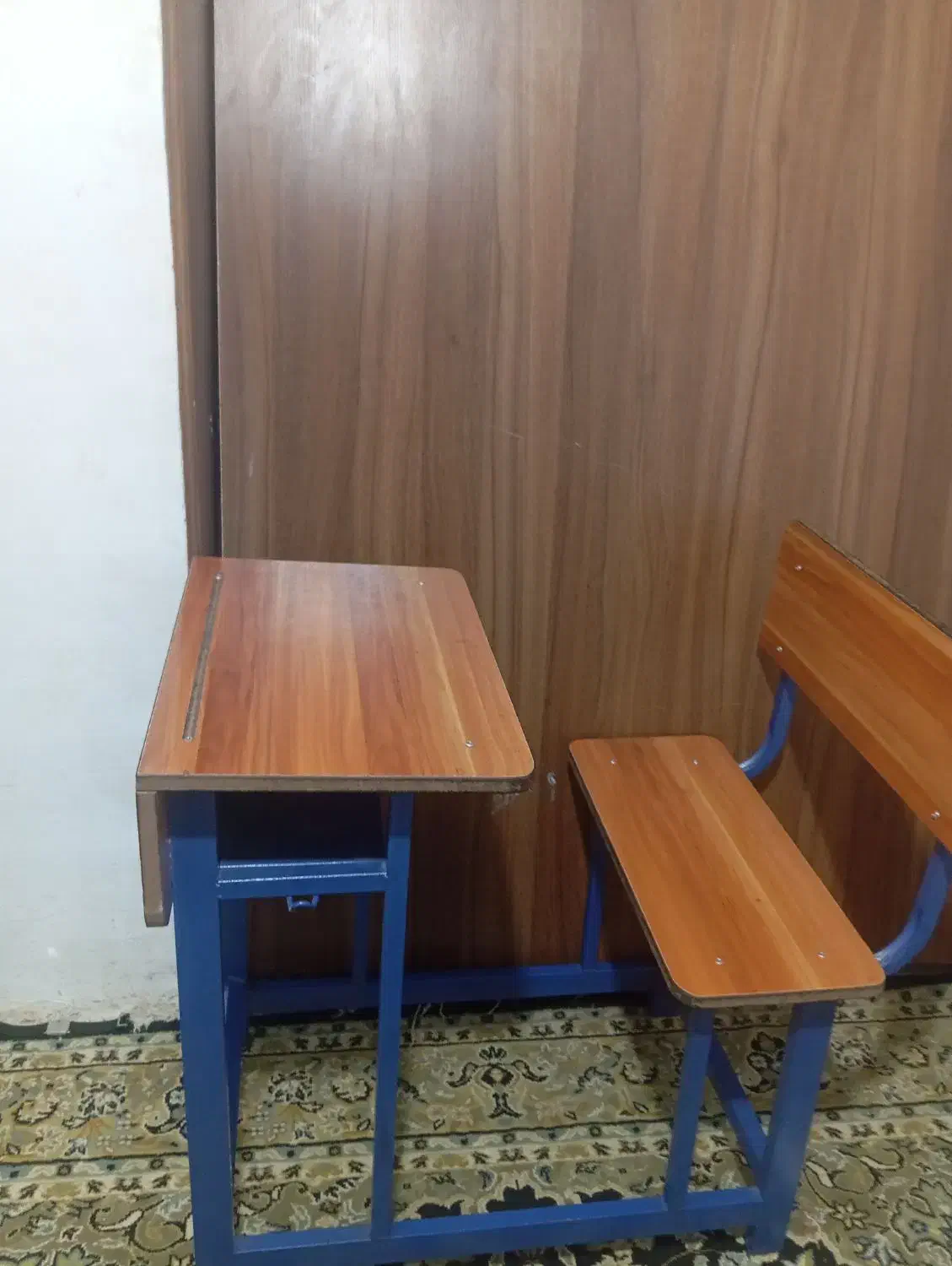 نوی|صندلی و نیمکت|مشهد, عامل|دیوار