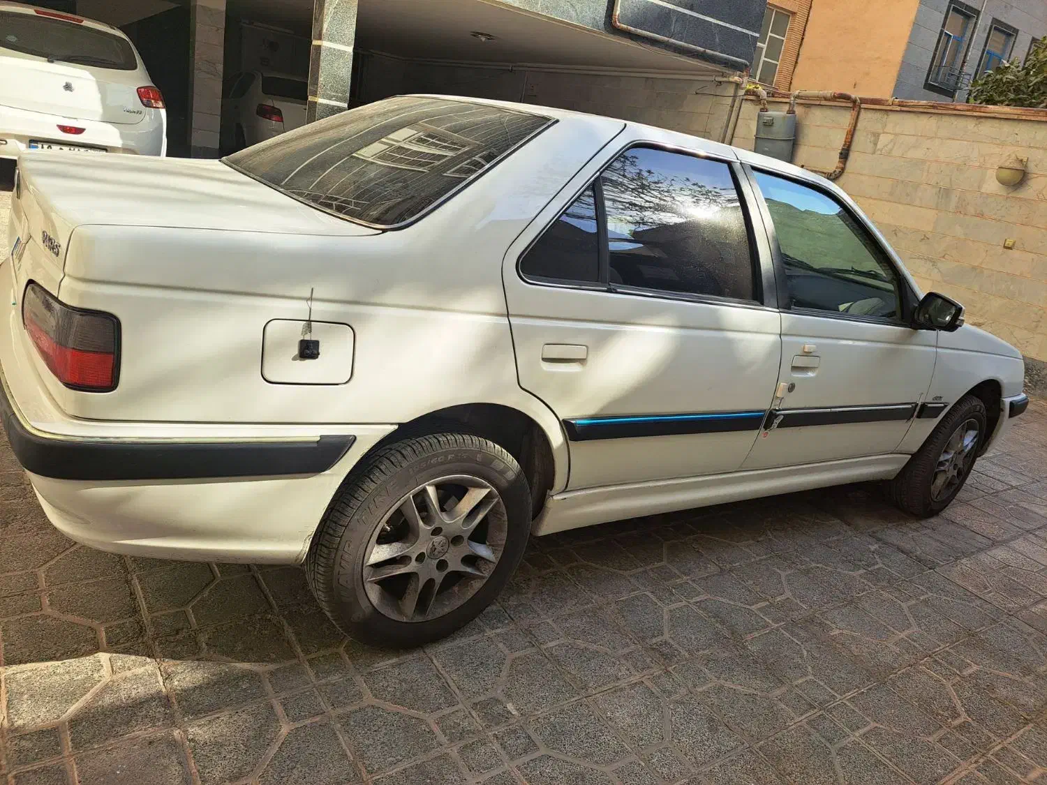 فروش پژو پارس 1402 سفارشی|خودرو سواری و وانت|محمدشهر, سیدآباد|دیوار