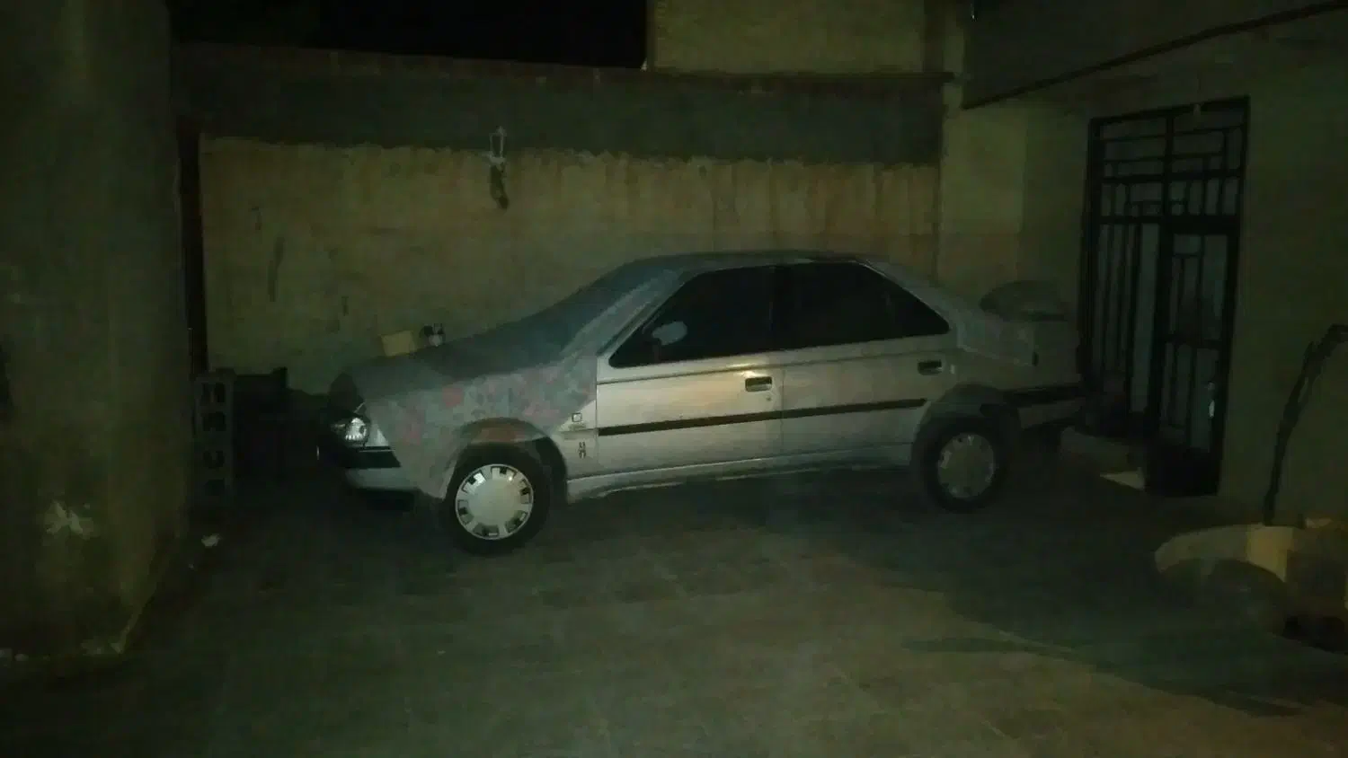 خریدار مدل پایین|فعالیت داوطلبانه|شهر بابک, |دیوار