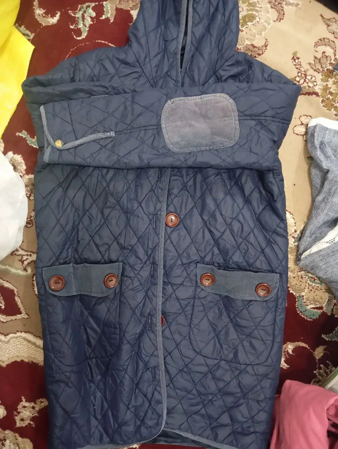 شلوار|لباس|بم, |دیوار