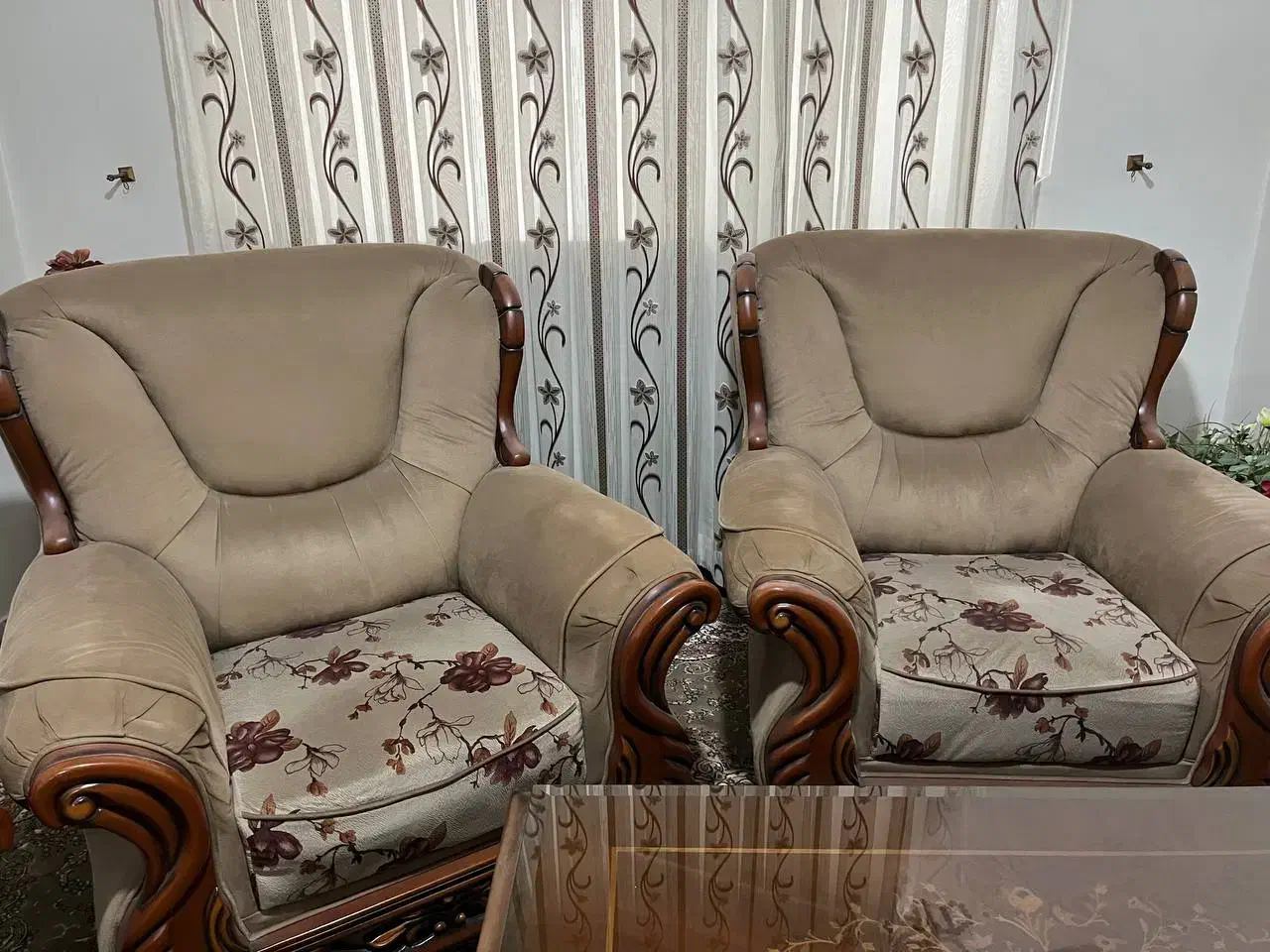 مبلمان نه نفره|مبلمان خانگی و میز عسلی|زرگرشهر, |دیوار