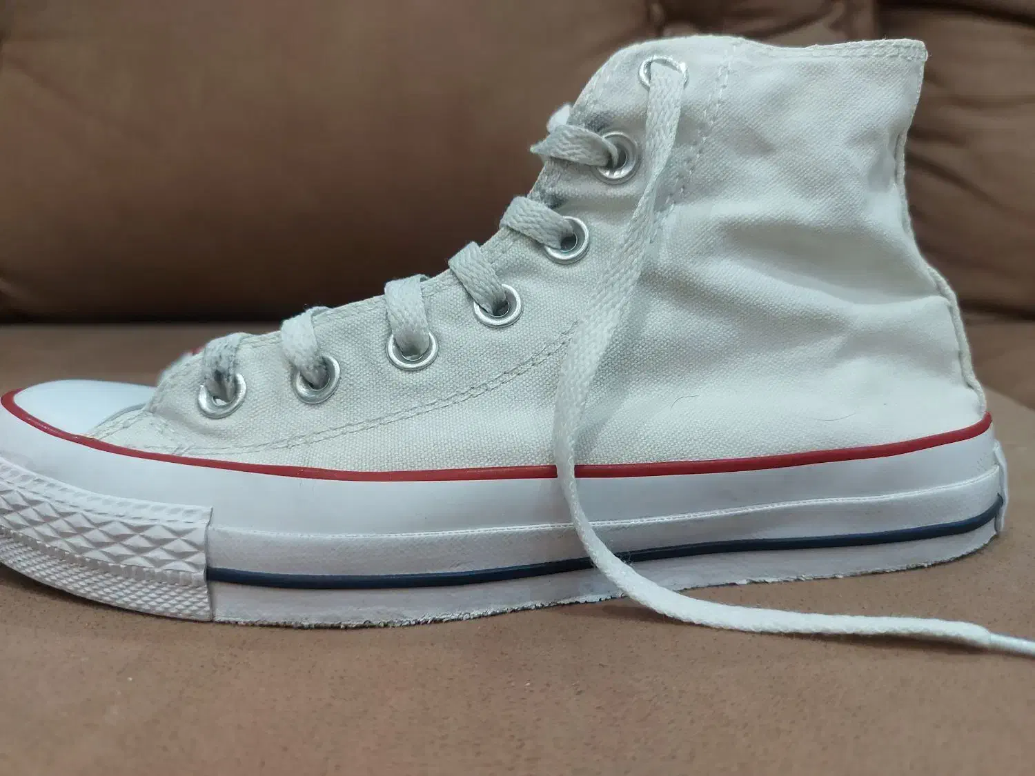 کانورس کلاسیک سفید اورجینال|کیف، کفش، کمربند|تهران, شهرک شهید باقری|دیوار