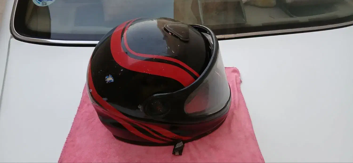 کلاه کاسکت|موتورسیکلت|اقبالیه, |دیوار