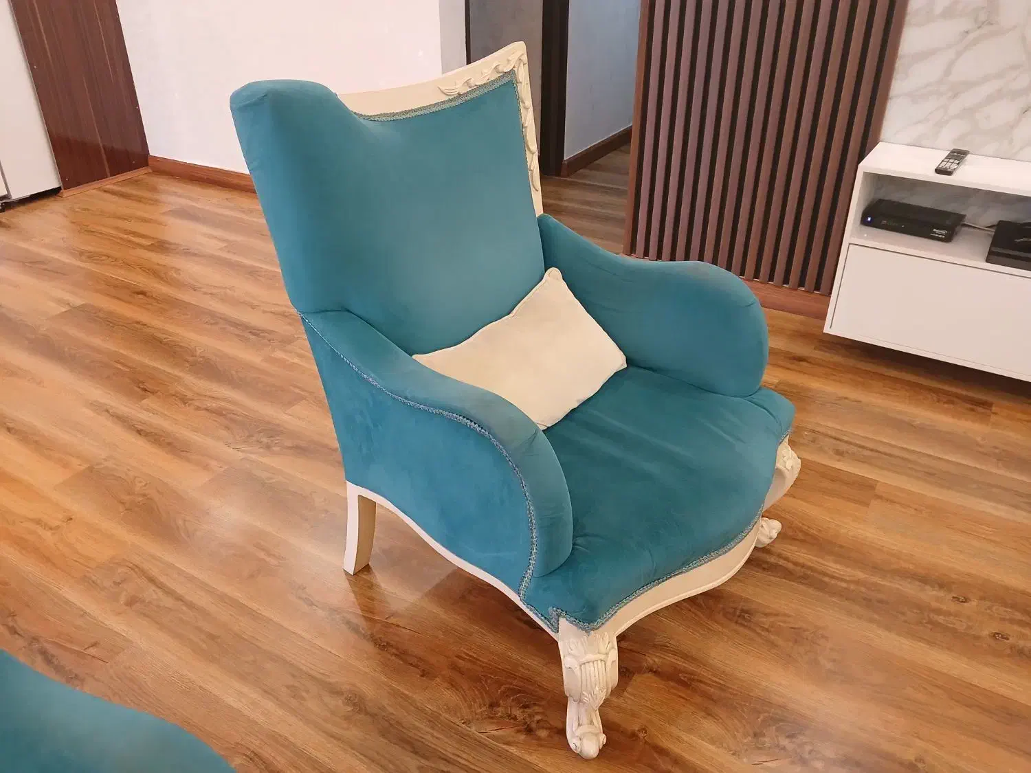 مبل|مبلمان خانگی و میز عسلی|طاهرگوراب, |دیوار