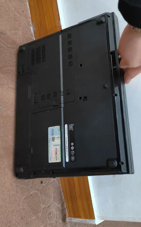 لبتاپ dell دل|رایانه همراه|لاهیجان, لیالستان|دیوار