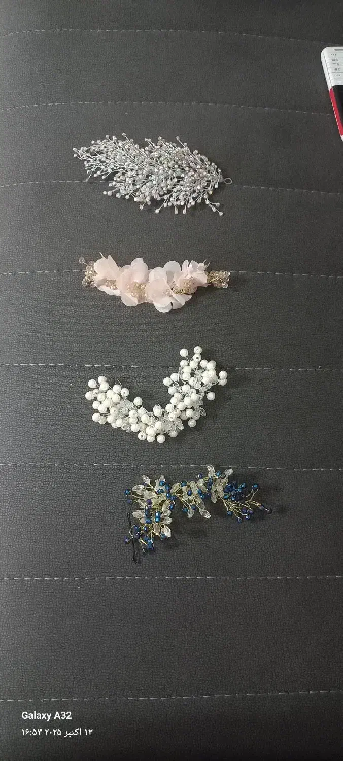 تزئینات موی|جواهرات|فردیس, ثابتی|دیوار