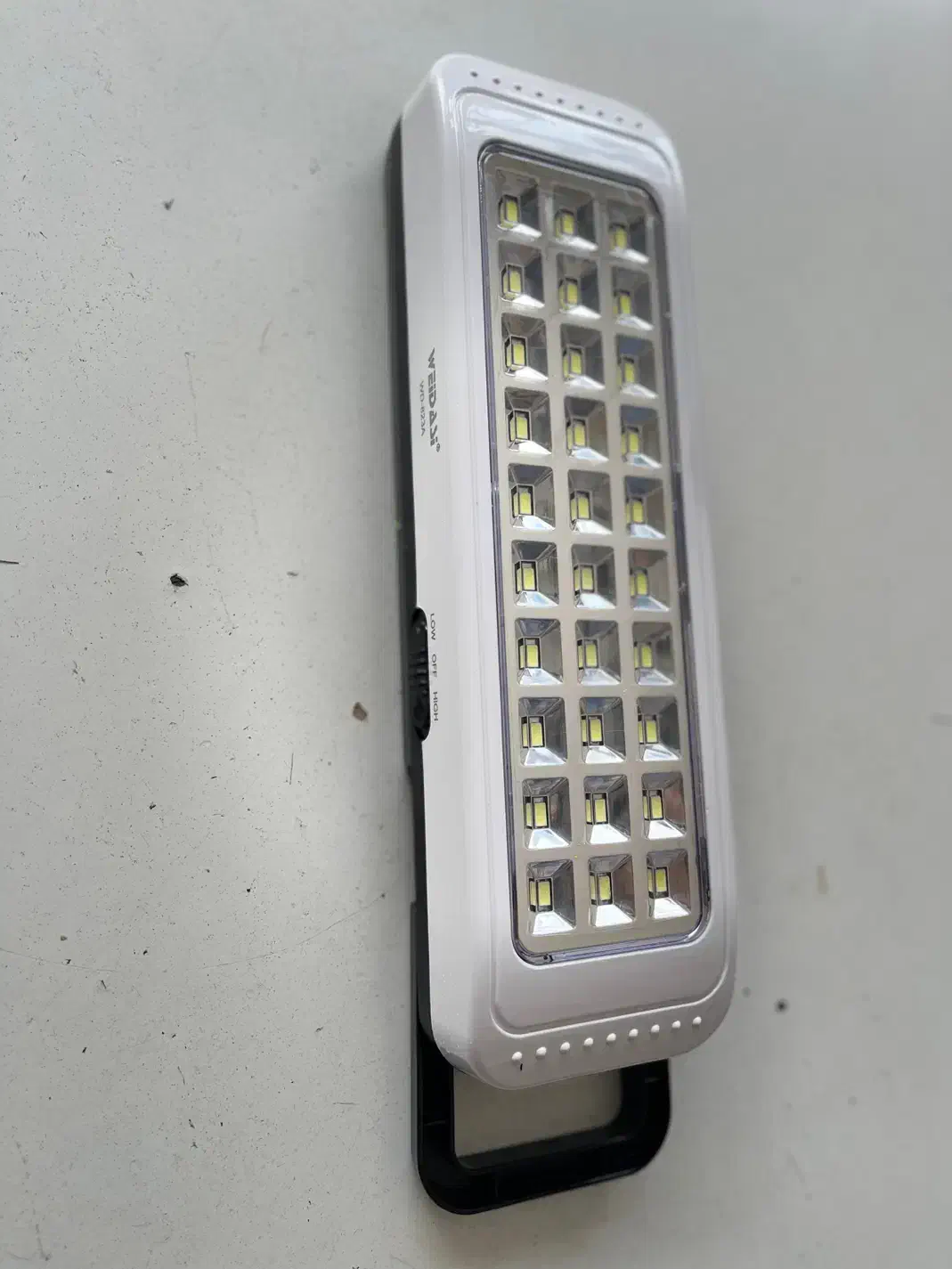 چراغ شارژی چراغ قوه|لامپ و چراغ|قم, امامزاده ابراهیم|دیوار