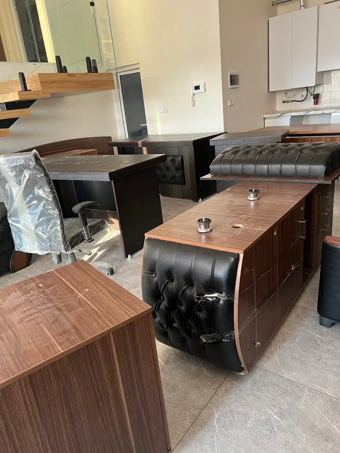 مبل اداری و کتابخانه|مبلمان اداری|رودهن, |دیوار