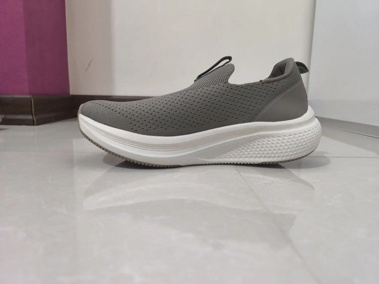 کفش طبی|کیف، کفش، کمربند|نیشابور, عدالت|دیوار