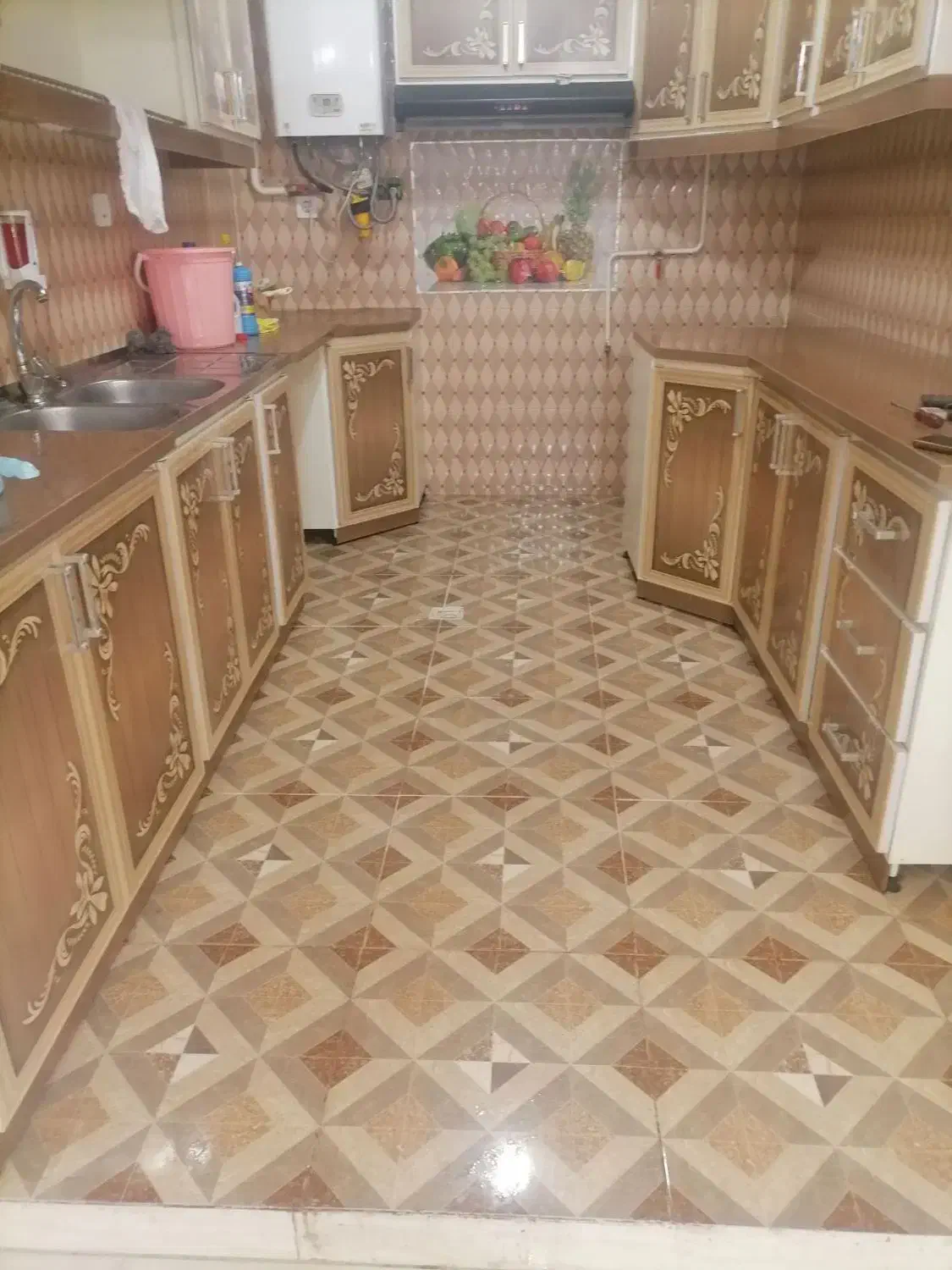 نیازمند نیروی نظافتی خانم و آقا|استخدام سرایداری و نظافت|زرند, |دیوار