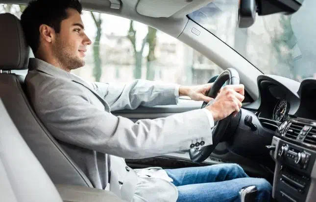 راننده مدیرعامل (بدون خودرو برای ماشین اتومات)|استخدام حمل و نقل|تهران, چیذر|دیوار