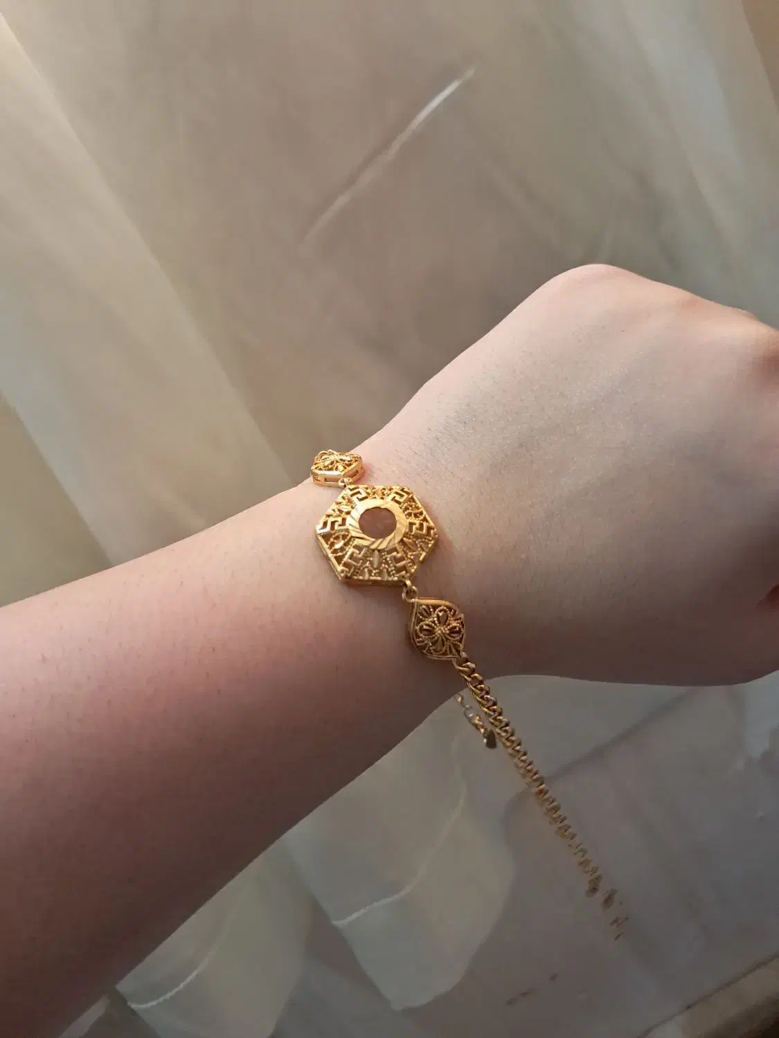 دستبند طرح طلا آبکاری طلا|بدلیجات|بندر گناوه, |دیوار