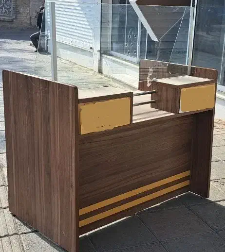 میز اداری|میز تحریر و کامپیوتر|سبزوار, کاشفی شمالی (دادگستری)|دیوار