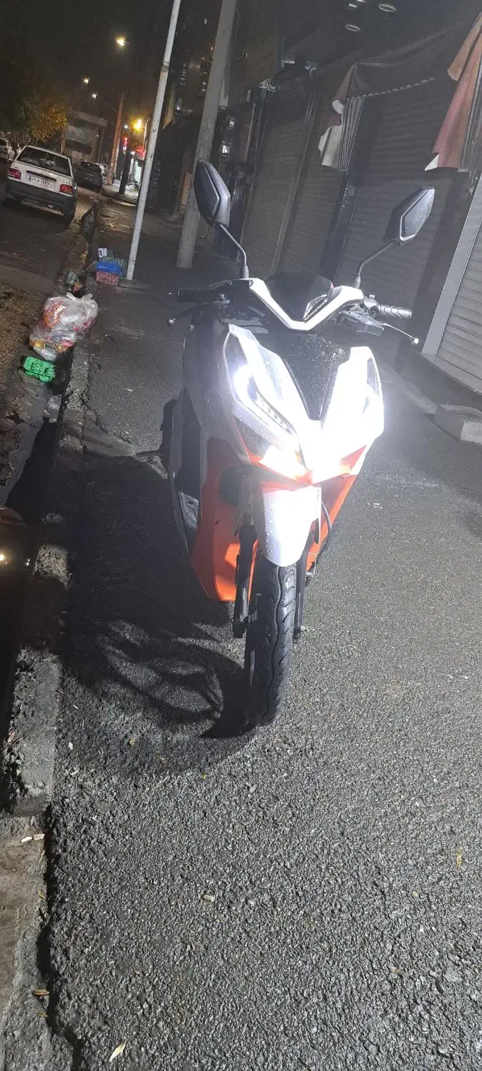 کلیک ۱۸۰i|موتورسیکلت|کرج, گلشهر|دیوار