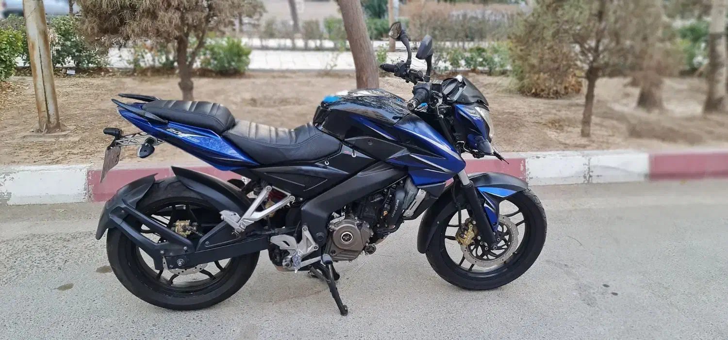 موتور ns200 مدل ۱۳۹۴|موتورسیکلت|تهران, تهرانسر مرکزی|دیوار