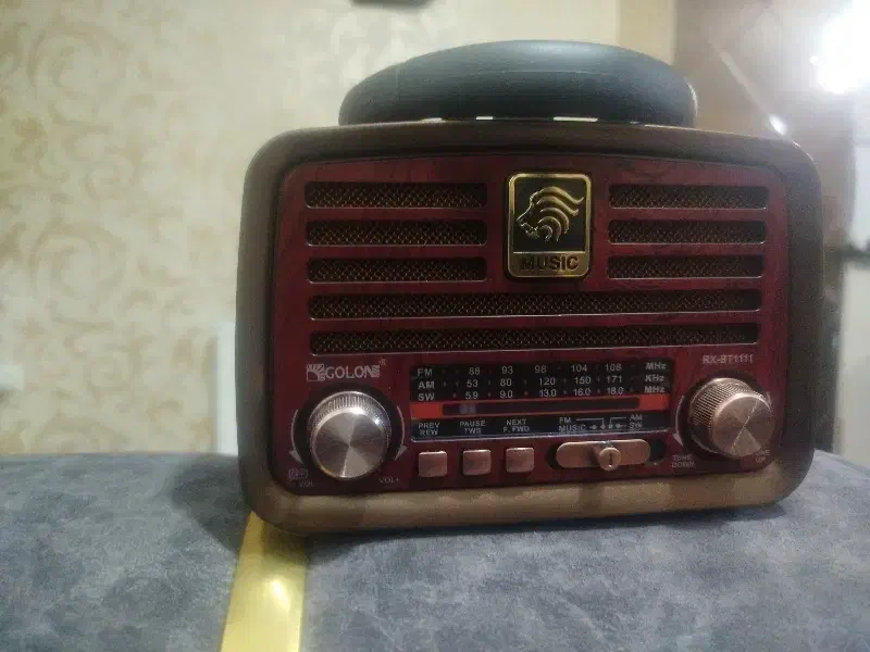 رادیو|صوتی و تصویری|صفادشت, |دیوار