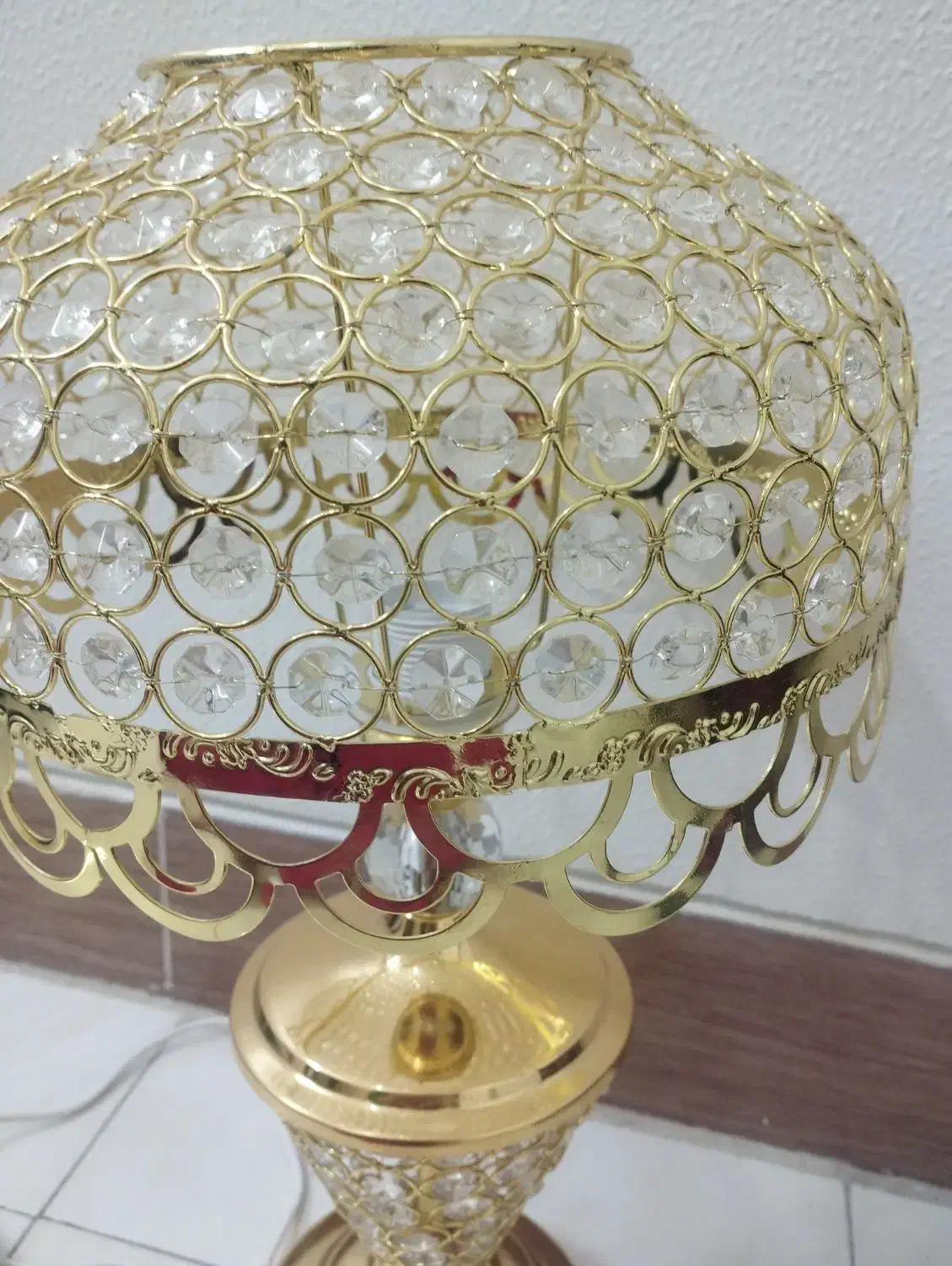 آباژر طلایی ونگینی|چراغ خواب و آباژور|شاهین‌شهر, شهرک ردانی پور|دیوار