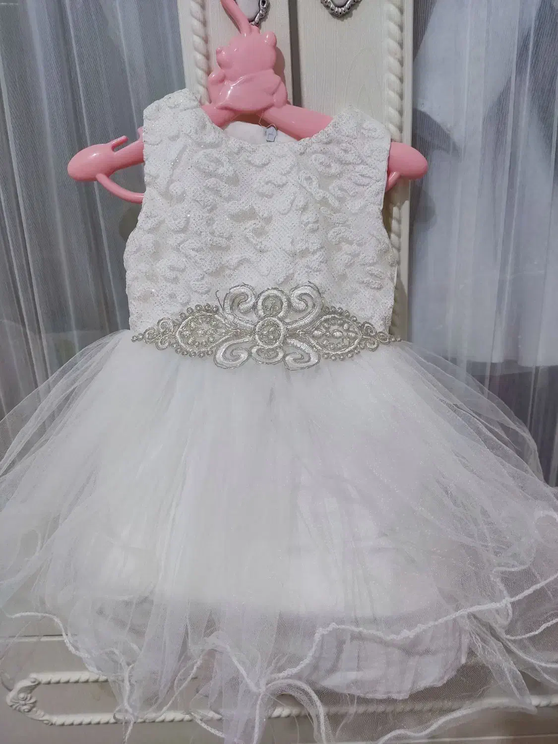 تعدادی لباس و کفش زنونه و بچگانه وبوت|کفش و لباس بچه|مشهد, مهدی آباد (بلوار توس)|دیوار