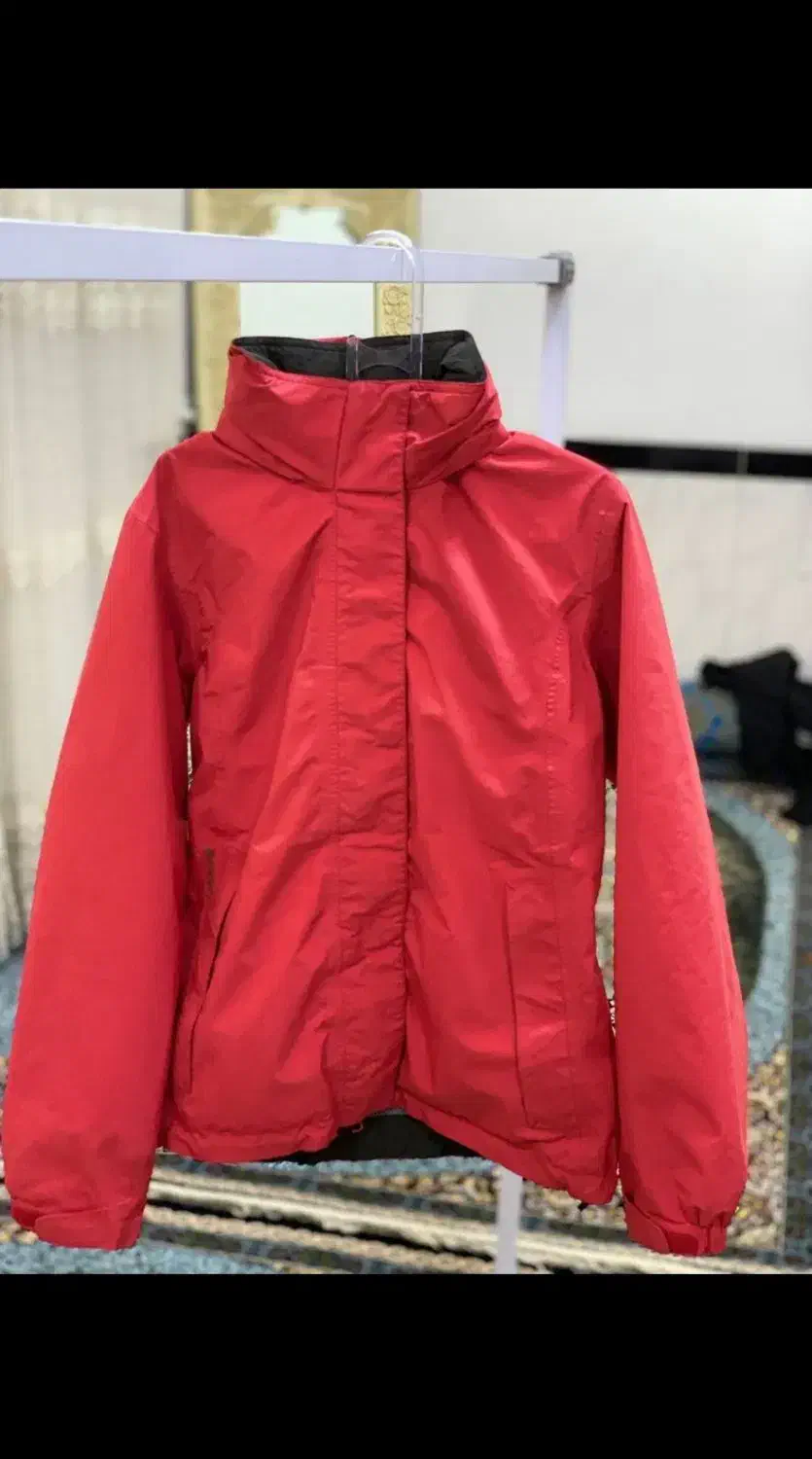 تعدادی بادگیر و سویشرت تاناکورا|لباس|آق قلا, |دیوار