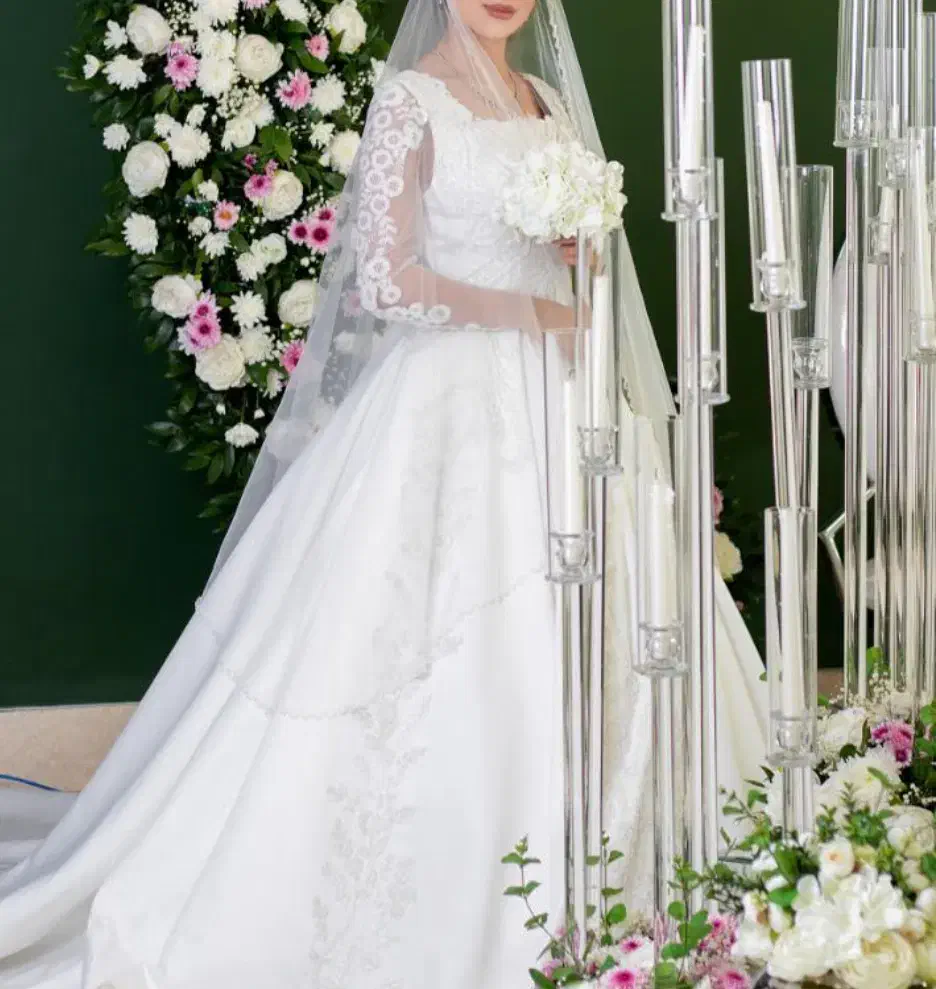 حراج فروش لباس عروس فقط ۲/۵ تا ۳/۵|لباس|گرگان, |دیوار