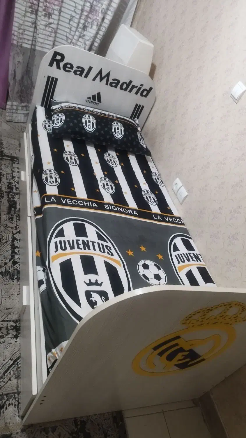 تخت نوجوان با تشکر رویال|تخت و سرویس خواب|تهران, بهداشت|دیوار