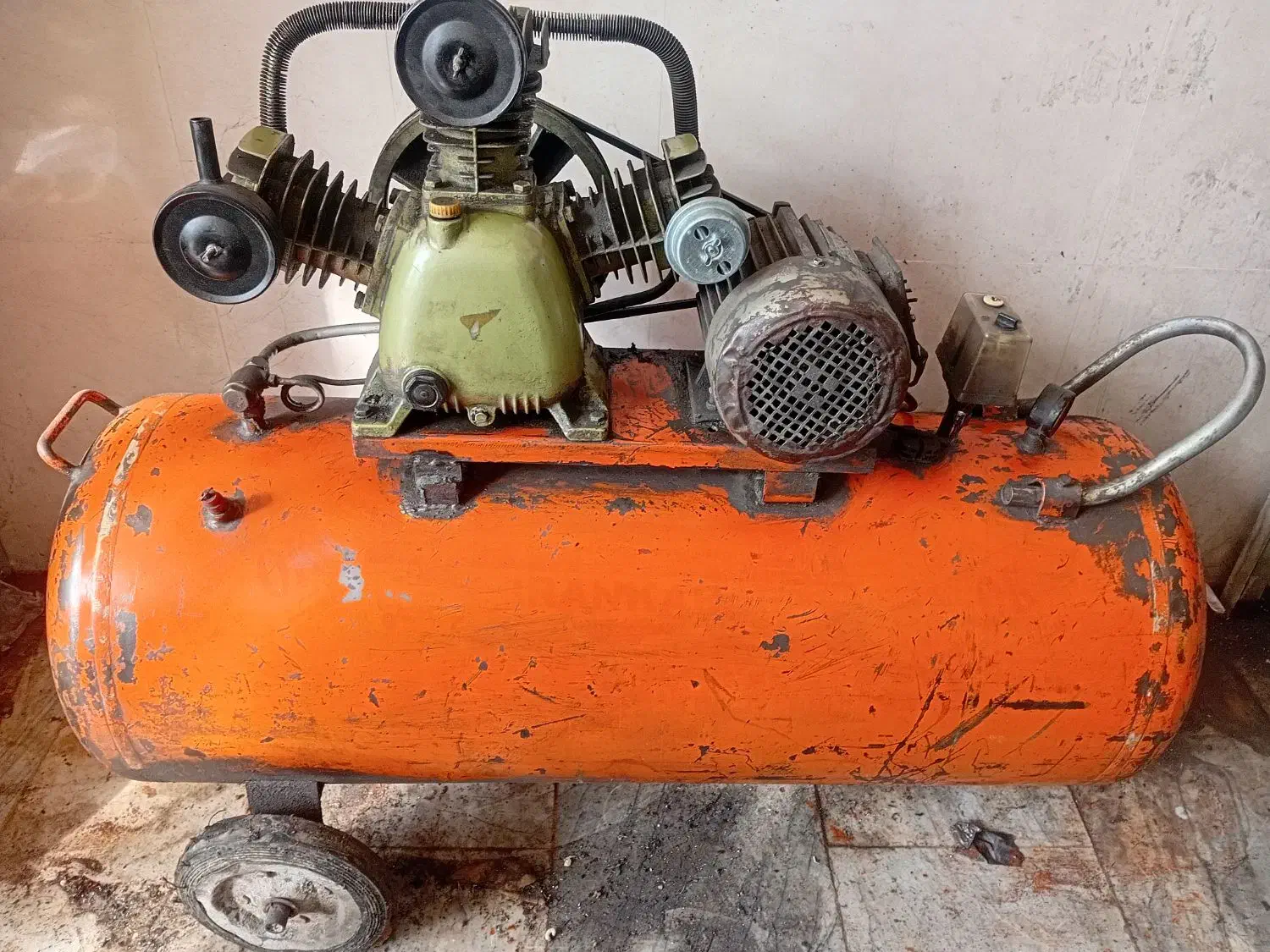 پمپ باد۲۵۰لیتری|ابزارآلات|قم, خداکرم|دیوار