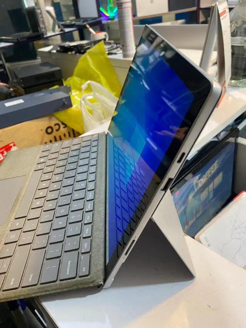 Surface pro7|رایانه همراه|تهران, فلسطین (میدان انقلاب)|دیوار