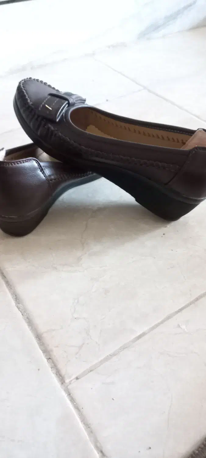 کفش طبی|کیف، کفش، کمربند|کاشان, شهرک خاتم الانبیا (مسکن ملی کاشان)|دیوار